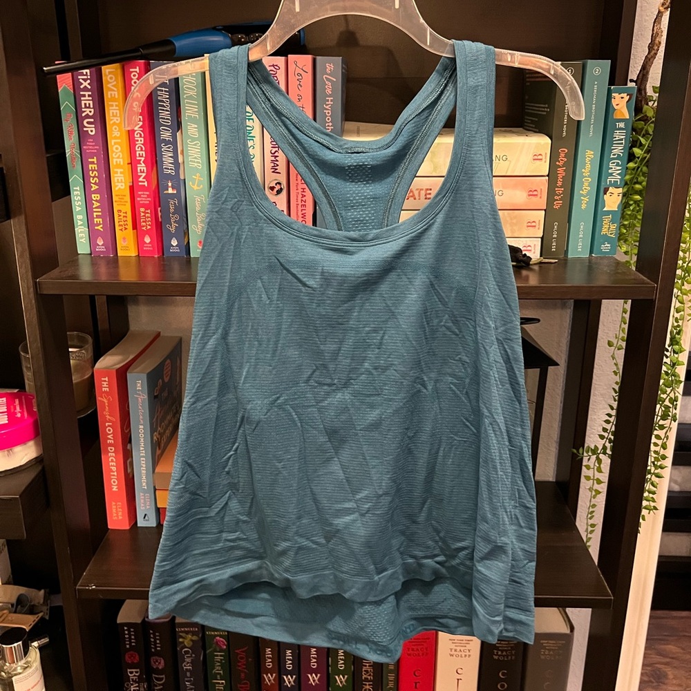 Lululemon Semi Crop tank